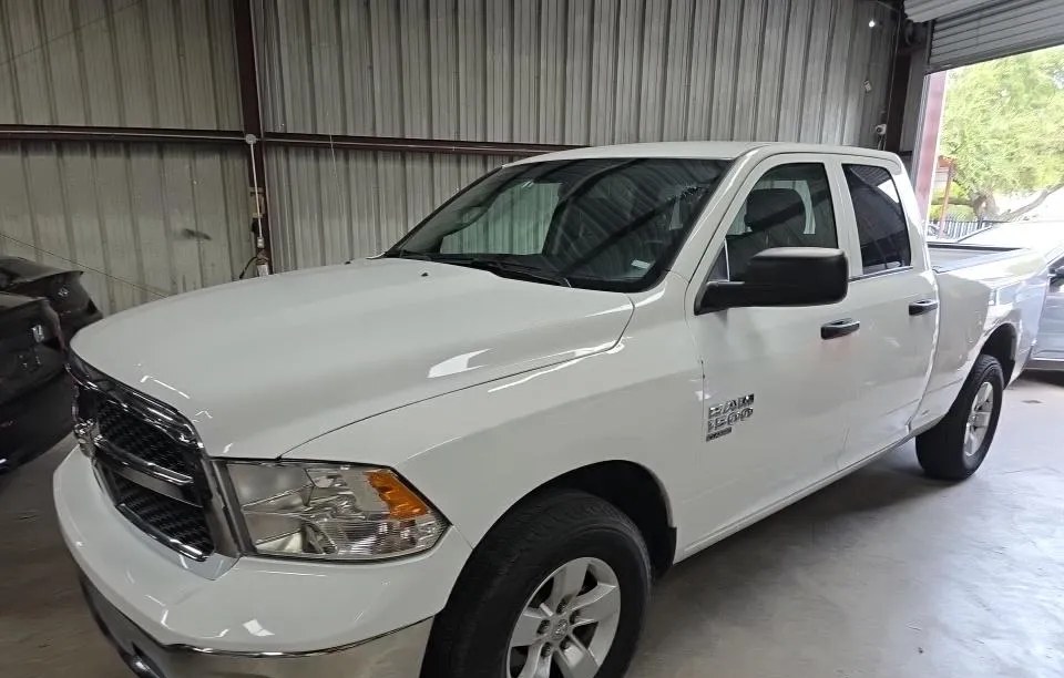 2024 RAM 1500 CLASSIC SLT EXTENDED CAB MEDIUM BED - 1