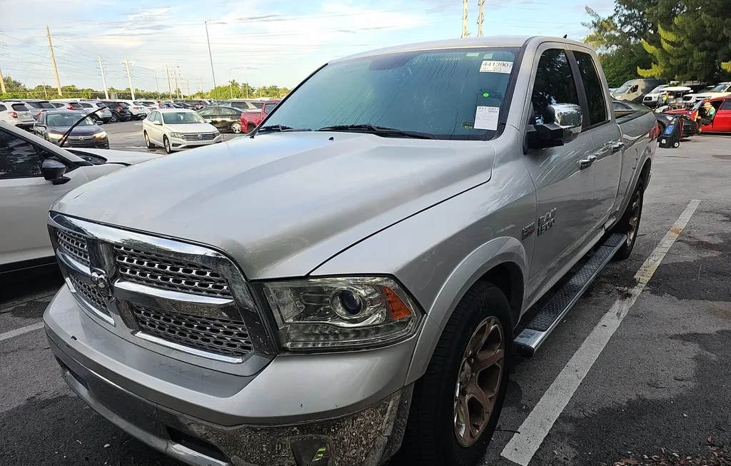 2018 RAM 1500 LARAMIE EXTENDED CAB MEDIUM BED - 1