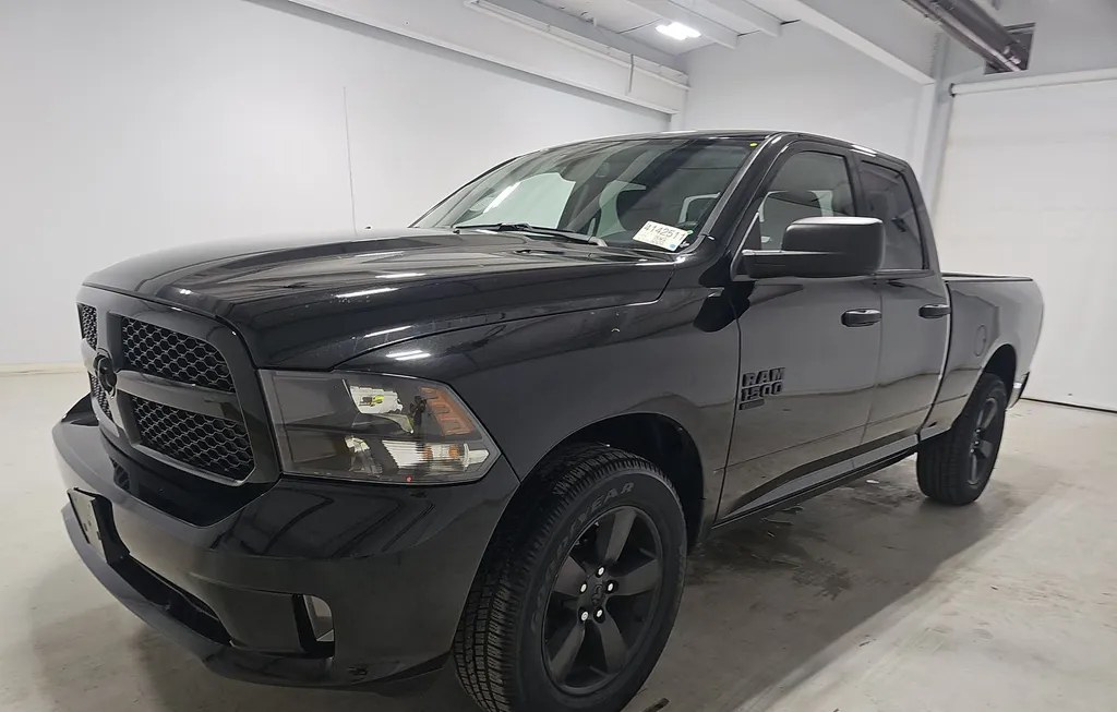 2022 RAM 1500 CLASSIC EXPRESS EXTENDED CAB MEDIUM BED - 1
