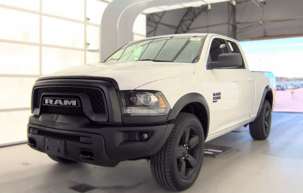 2019 RAM 1500 CLASSIC WARLOCK EXTENDED CAB MEDIUM BED - 1