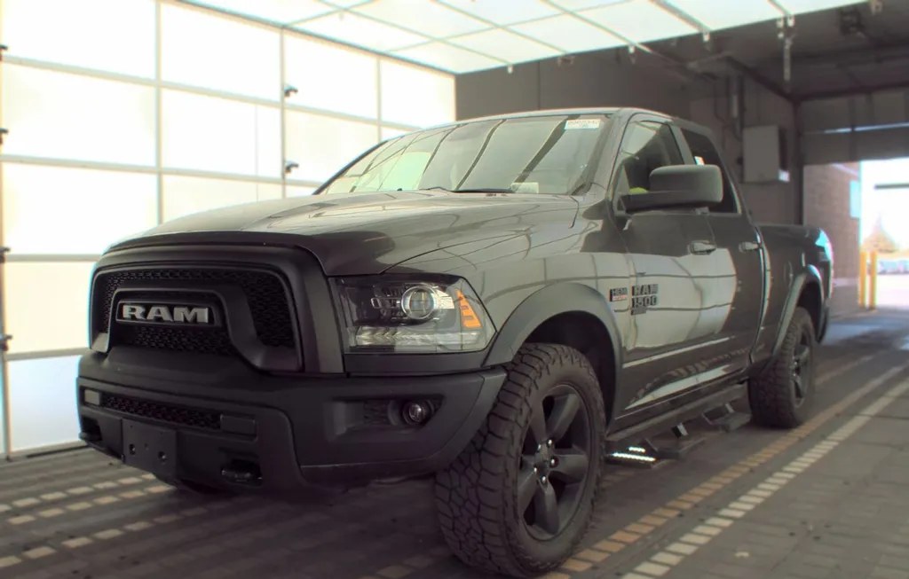 2019 RAM 1500 CLASSIC WARLOCK EXTENDED CAB MEDIUM BED - 1