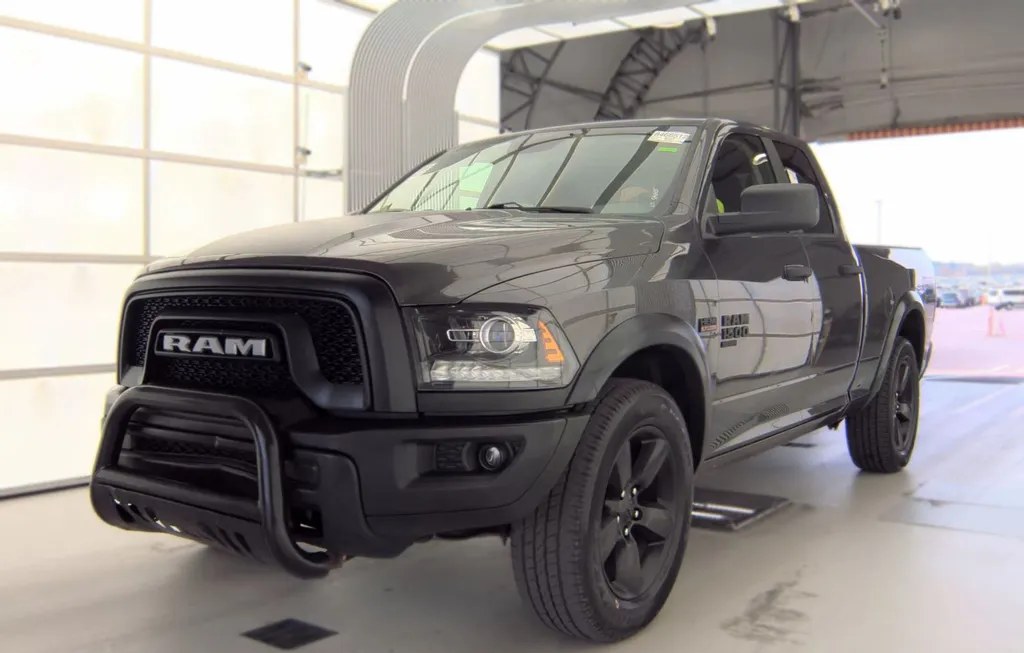 2020 RAM 1500 CLASSIC WARLOCK EXTENDED CAB MEDIUM BED - 1