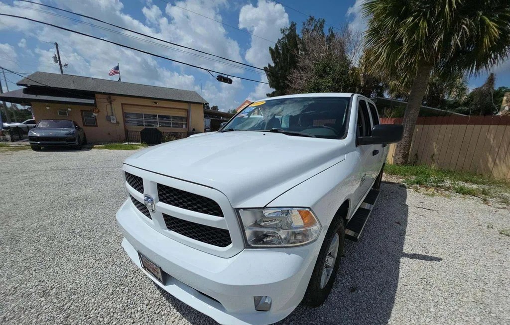 2017 RAM 1500 EXPRESS CREW CAB SHORT BED - 1