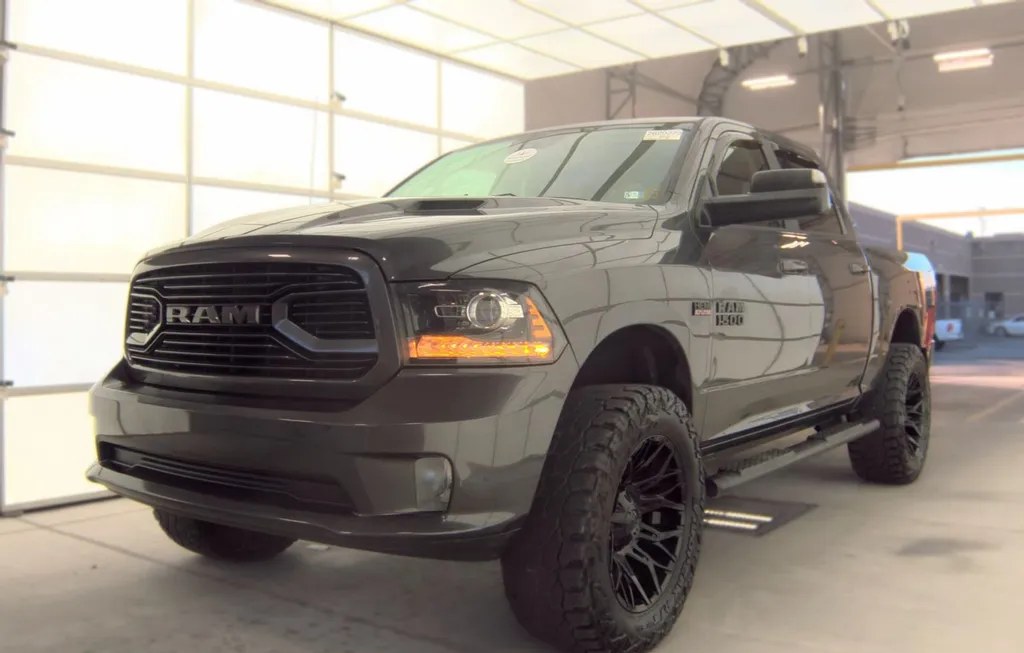 2018 RAM 1500 SPORT CREW CAB SHORT BED - 1