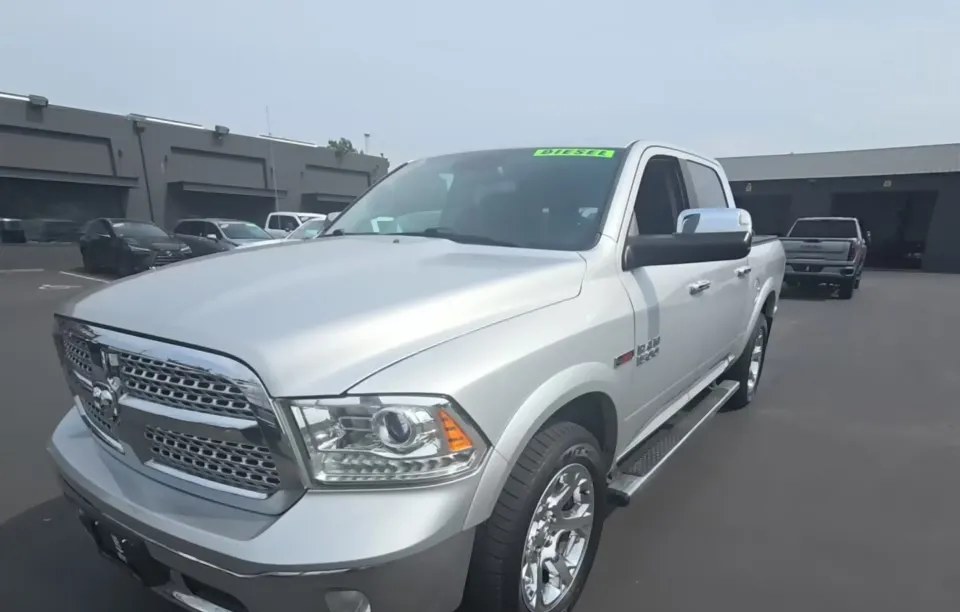 2017 RAM 1500 LARAMIE CREW CAB SHORT BED - 1