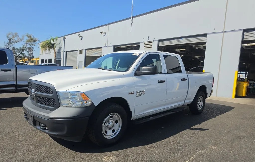2019 RAM 1500 CLASSIC TRADESMAN CREW CAB MEDIUM BED - 1