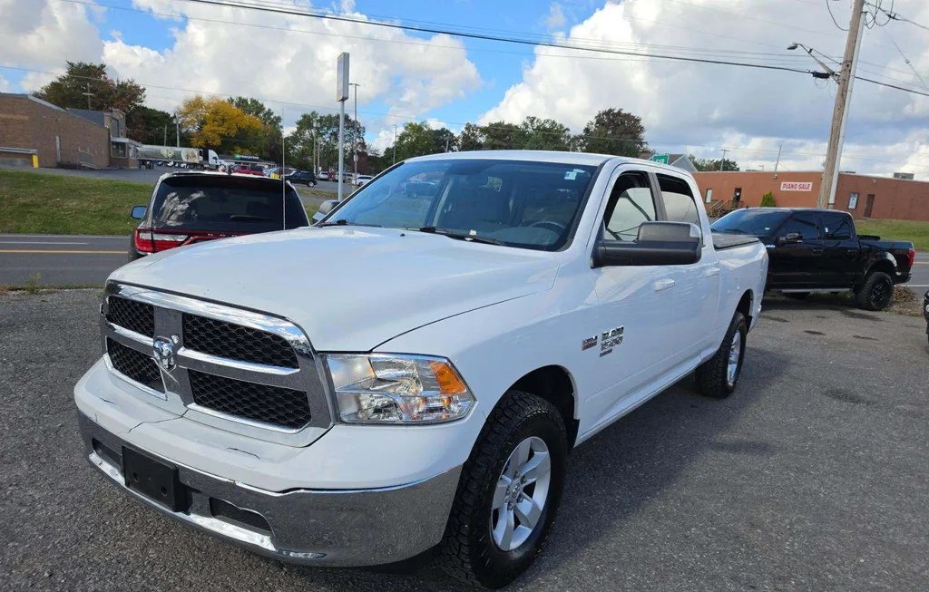 2019 RAM 1500 CLASSIC SLT CREW CAB MEDIUM BED - 1