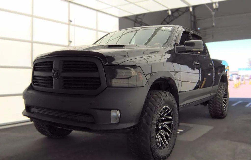 2017 RAM 1500 SPORT CREW CAB MEDIUM BED - 1