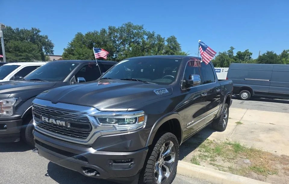 2019 RAM 1500 LIMITED CREW CAB SHORT BED - 1