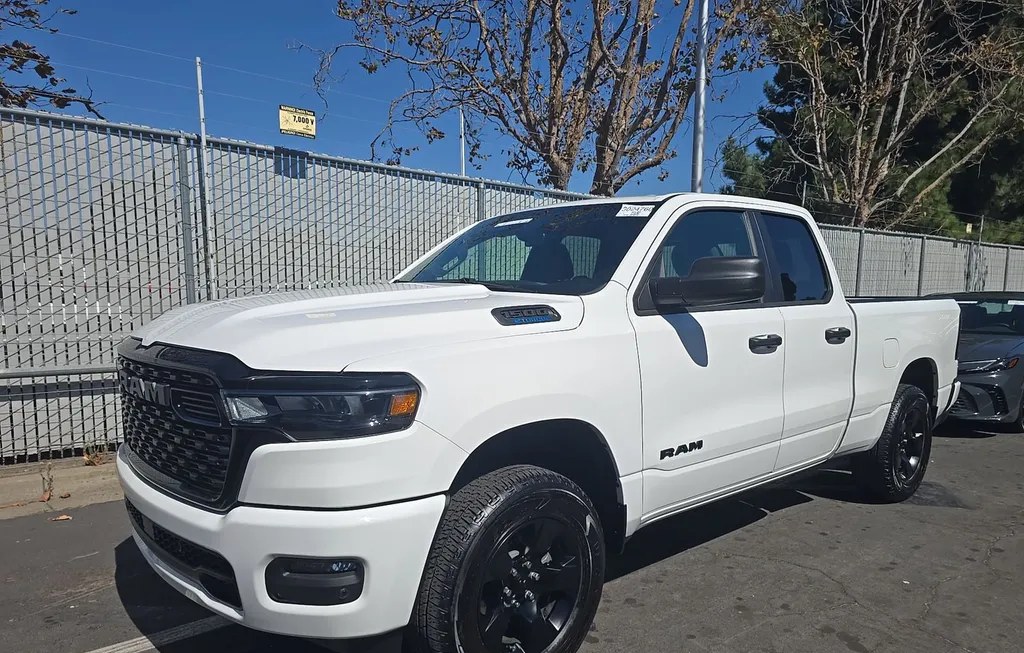 2025 RAM 1500 TRADESMAN EXTENDED CAB MEDIUM BED - 1
