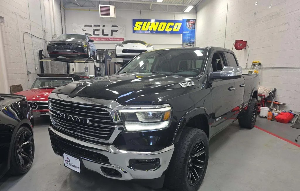 2019 RAM 1500 LARAMIE EXTENDED CAB MEDIUM BED - 1