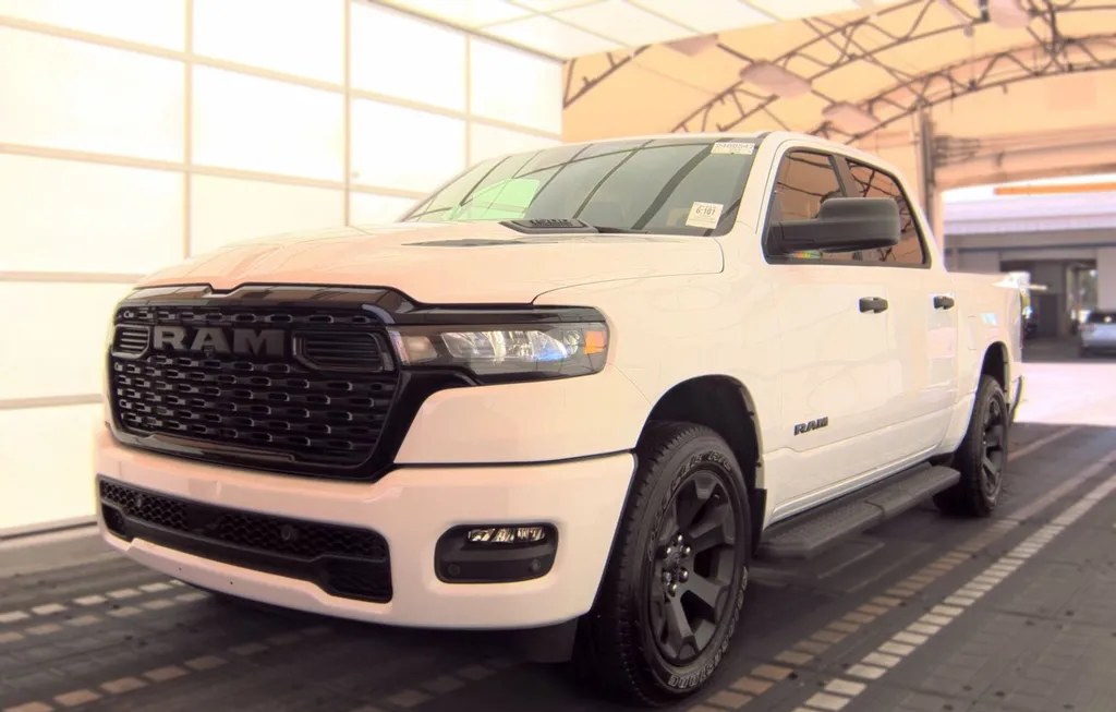 2026 RAM 1500 EXPRESS CREW CAB SHORT BED - 1