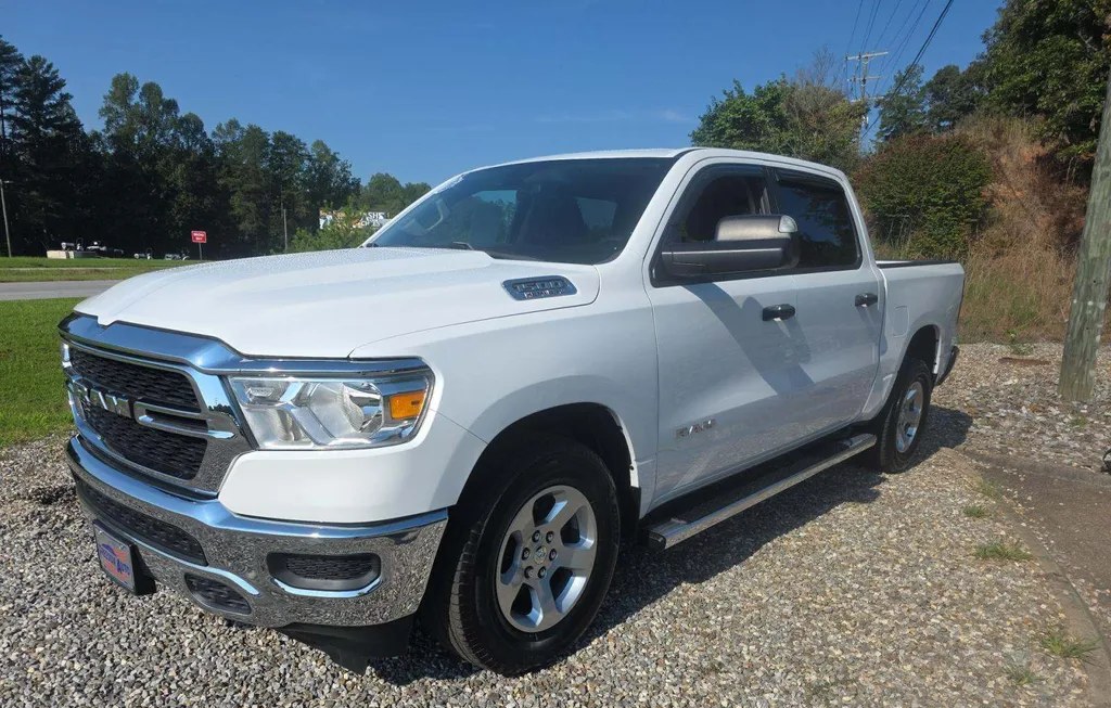 2019 RAM 1500 TRADESMAN CREW CAB SHORT BED - 1