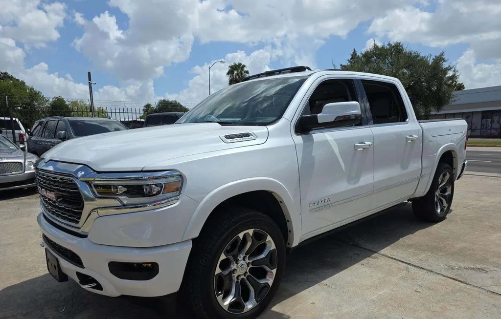 2024 RAM 1500 LIMITED CREW CAB SHORT BED - 1