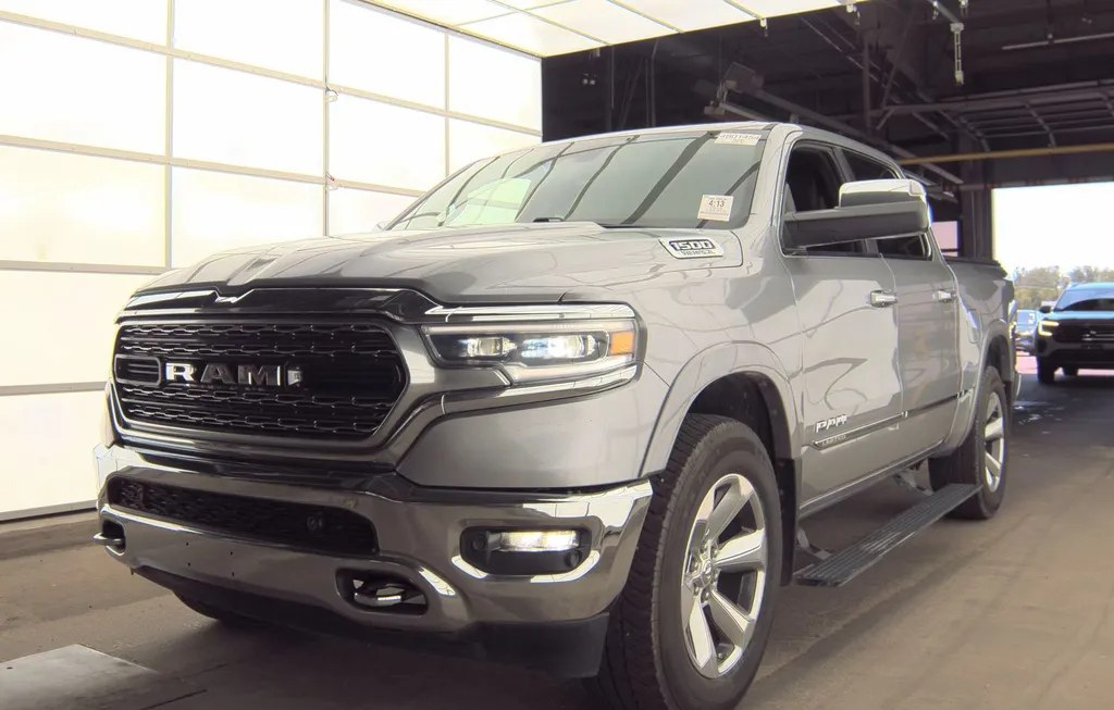 2019 RAM 1500 LIMITED CREW CAB SHORT BED - 1