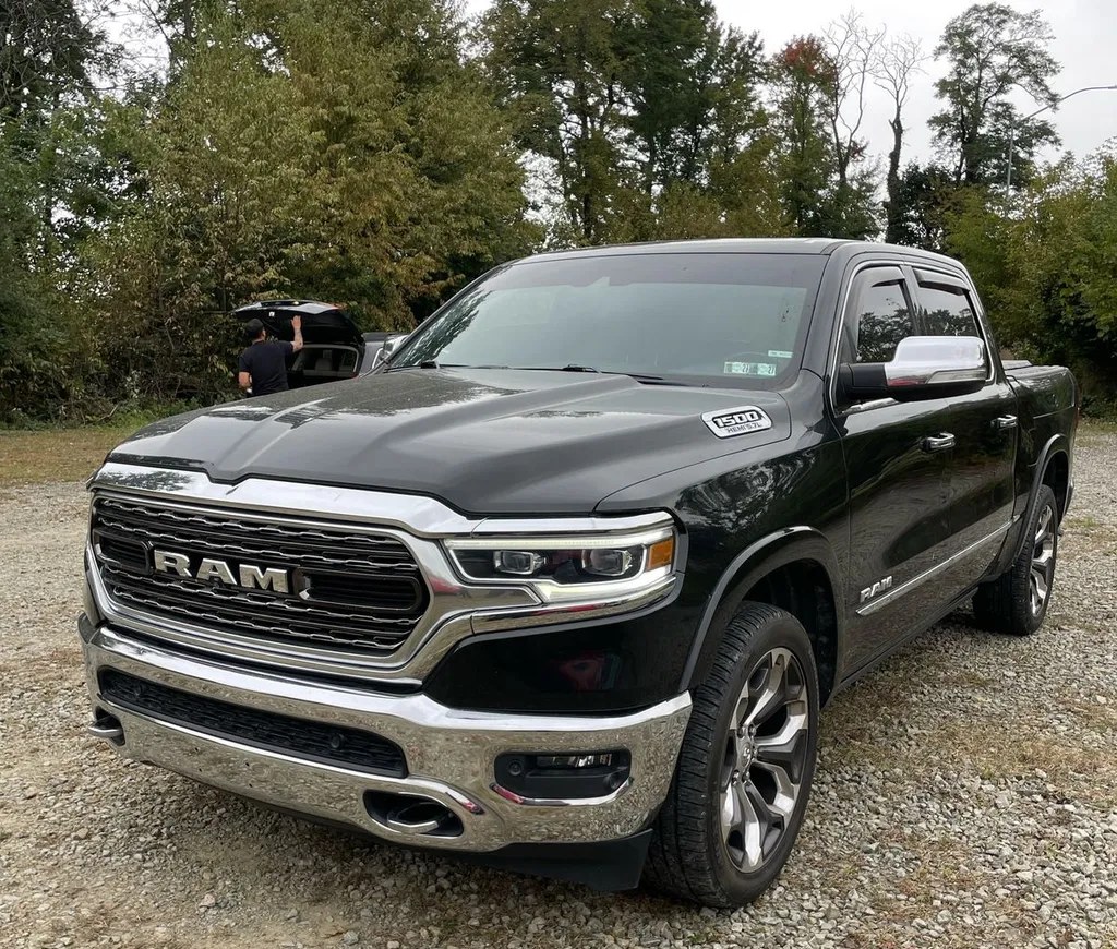 2019 RAM 1500 LIMITED CREW CAB SHORT BED - 1