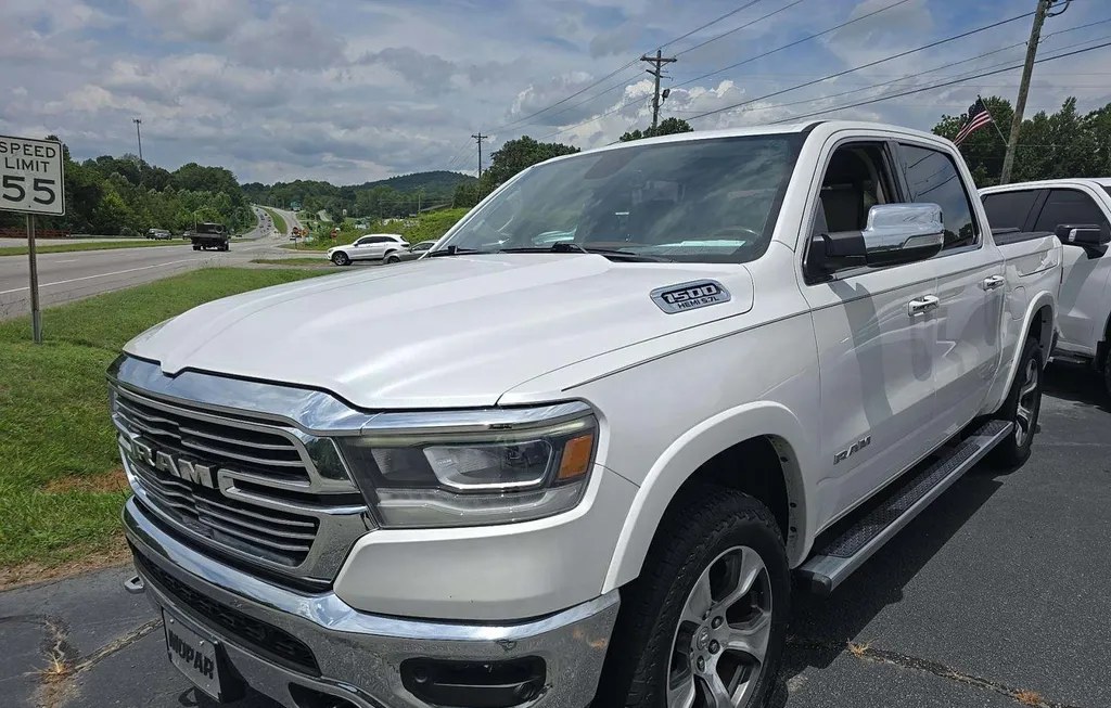 2019 RAM 1500 LARAMIE CREW CAB SHORT BED - 1
