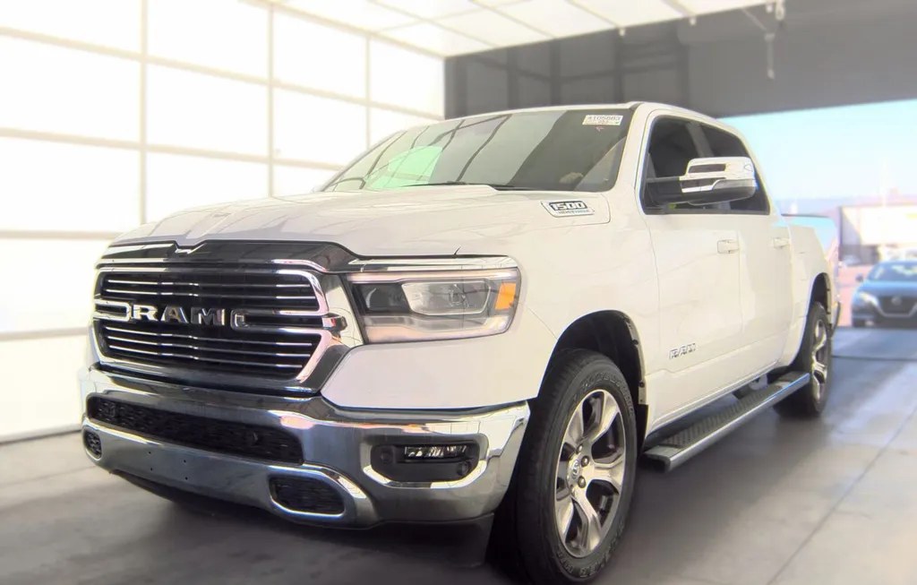 2024 RAM 1500 LARAMIE CREW CAB SHORT BED - 1