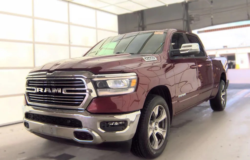 2023 RAM 1500 LARAMIE CREW CAB MEDIUM BED - 1