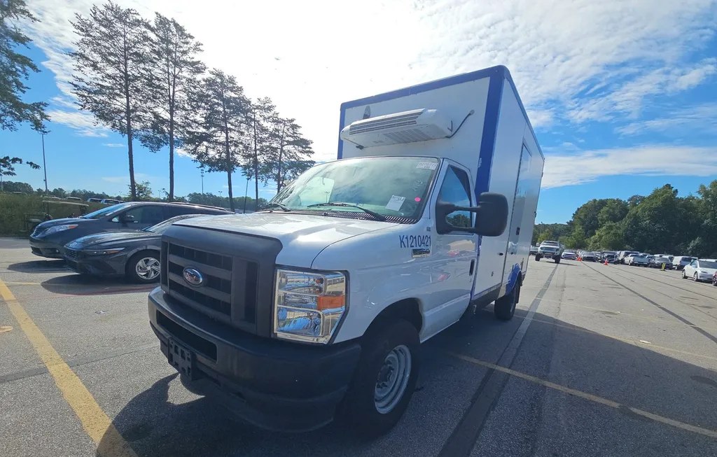 2023 FORD E-350 CUTAWAY - 1