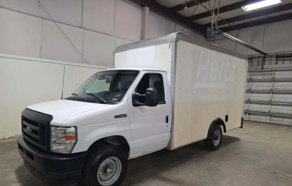 2023 FORD E-350 CUTAWAY - 1