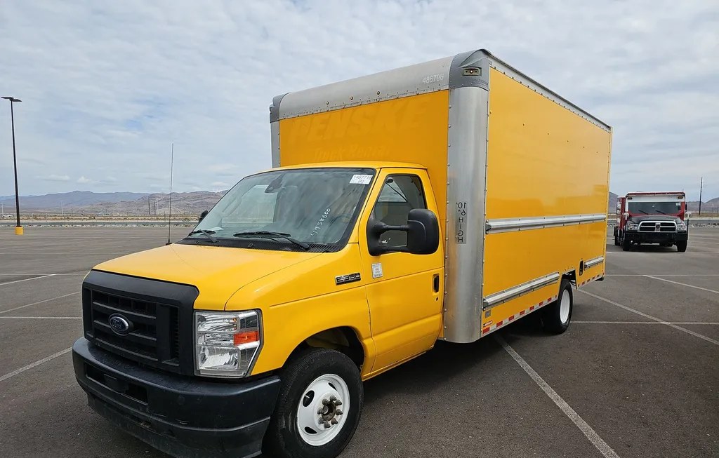 2022 FORD E-350 CUTAWAY DRW - 1