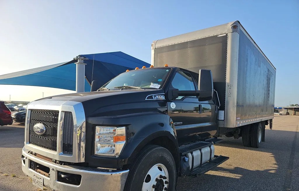 2017 FORD F-650 BASE - 1