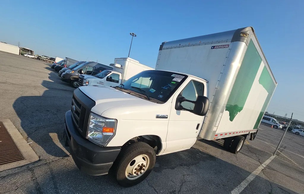2023 FORD E-450 CUTAWAY DRW - 1