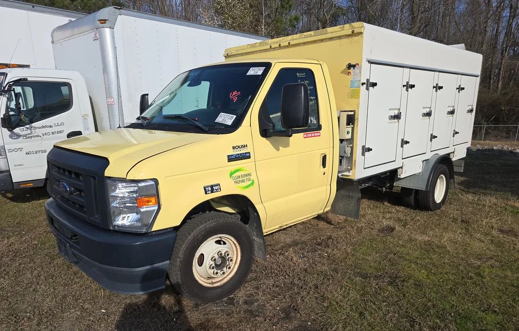 2021 FORD E-450 CUTAWAY DRW - 1