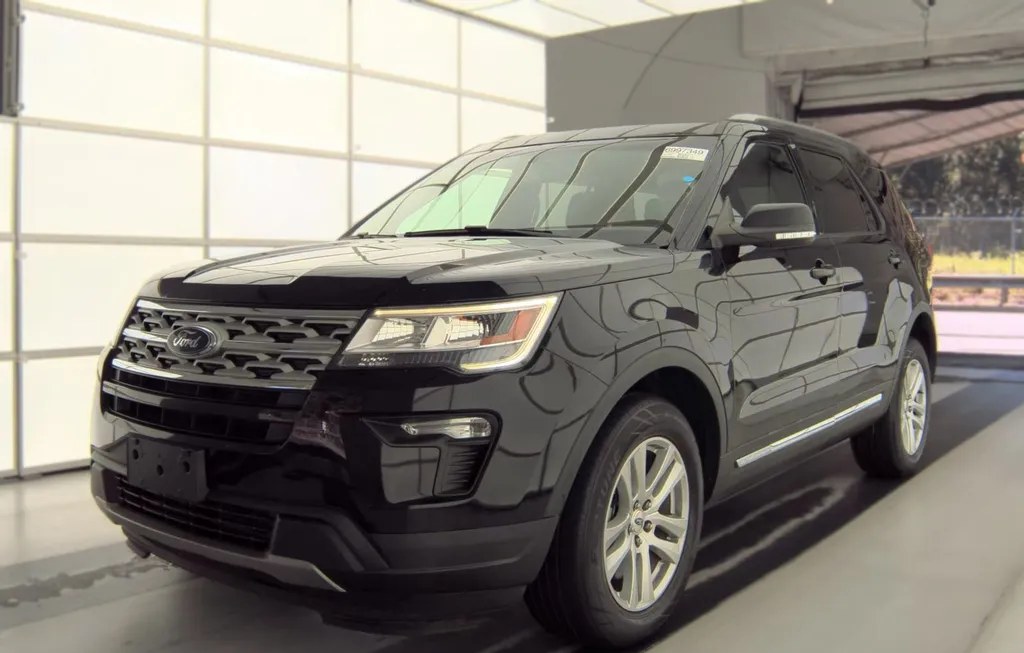 2019 FORD EXPLORER XLT - 1
