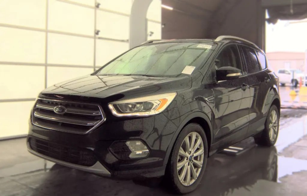 2017 FORD ESCAPE TITANIUM - 1