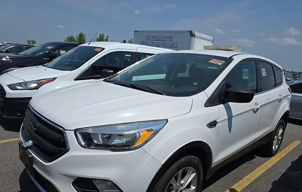 2019 FORD ESCAPE SE - 1
