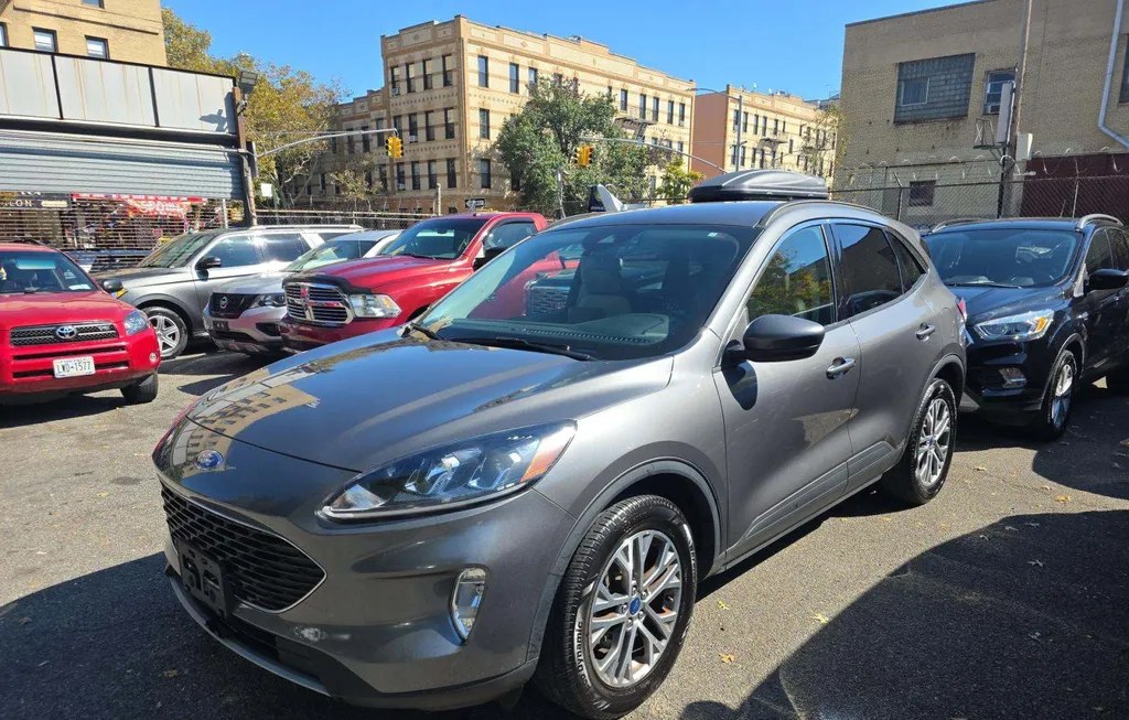 2022 FORD ESCAPE SEL - 1