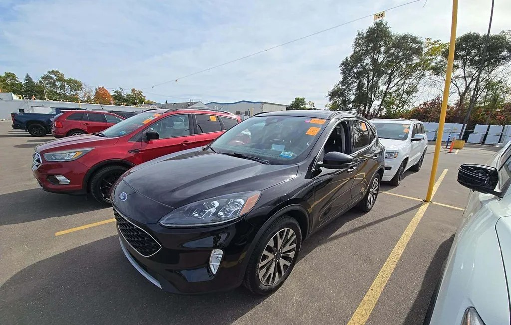 2020 FORD ESCAPE TITANIUM - 1