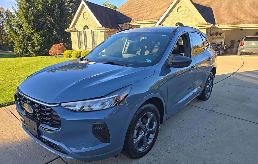 2024 FORD ESCAPE ST-LINE - 1
