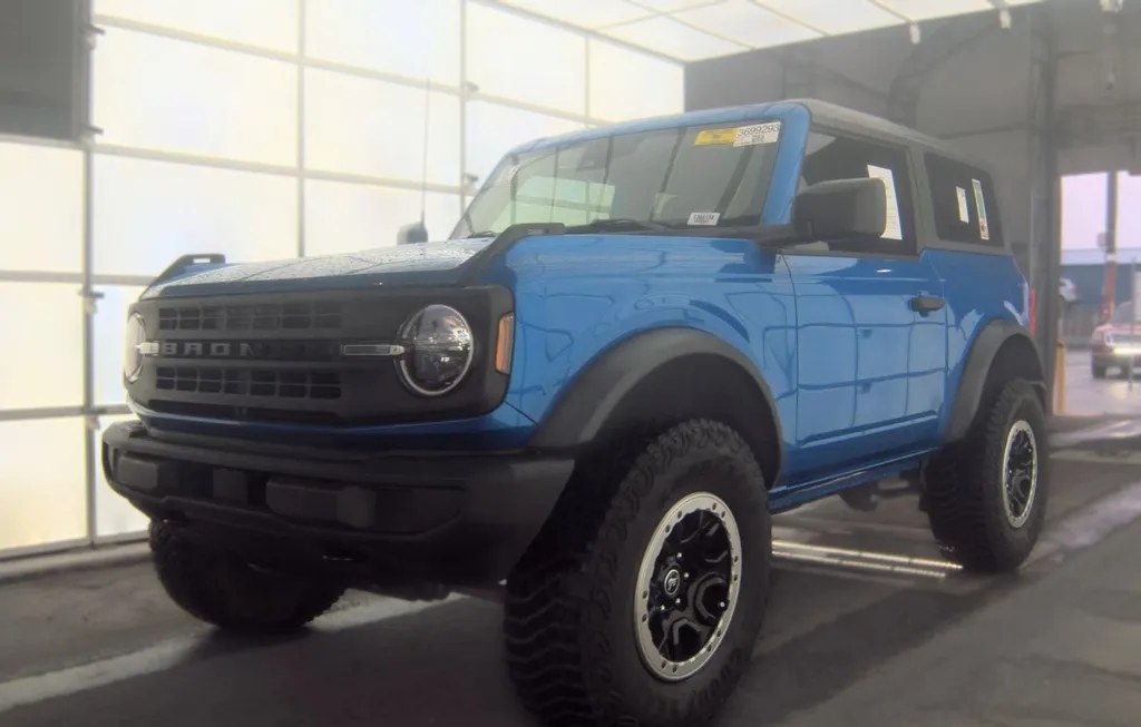 2023 FORD BRONCO BASE - 1