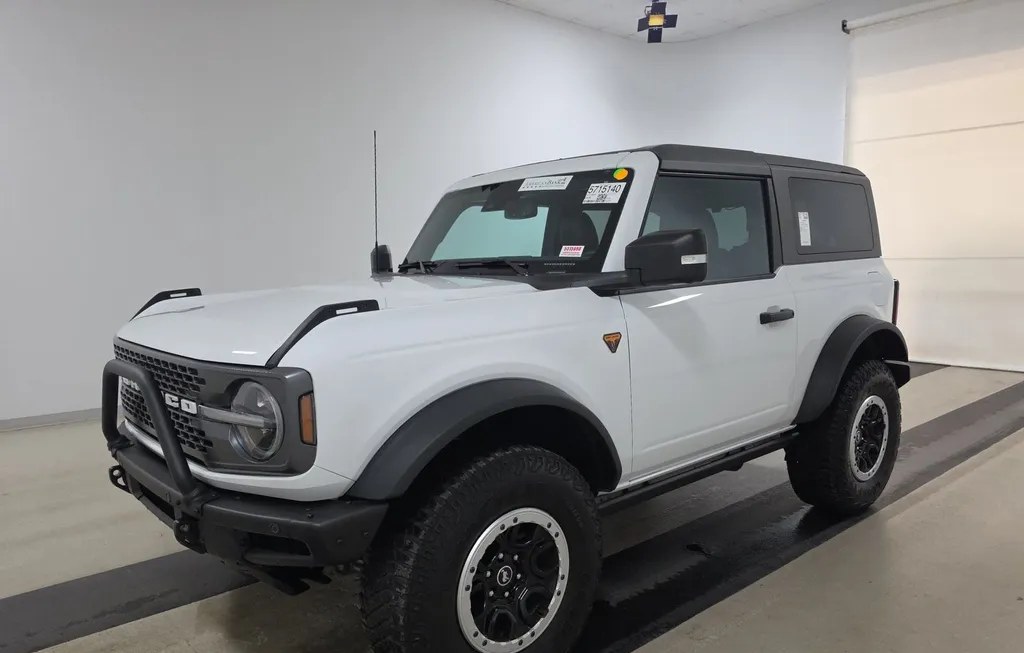 2023 FORD BRONCO BADLANDS ADVANCED - 1