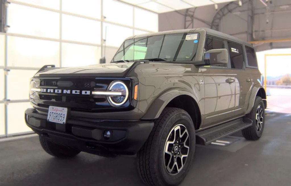 2025 FORD BRONCO OUTER BANKS - 1