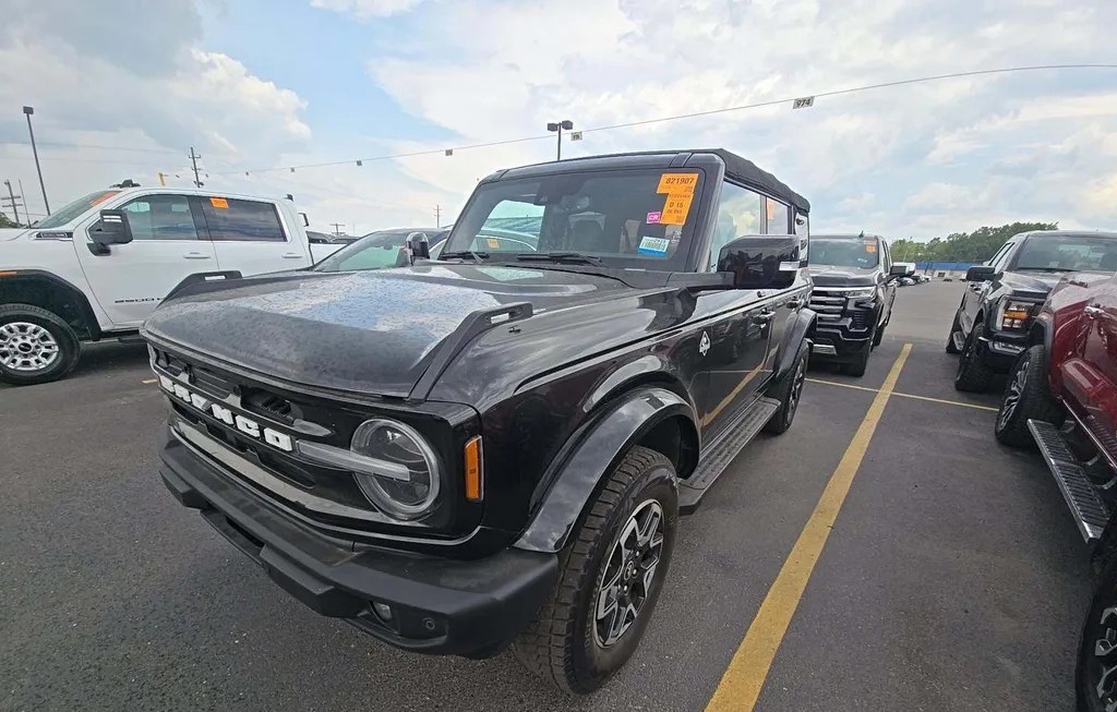 2023 FORD BRONCO OUTER BANKS ADVANCED - 1