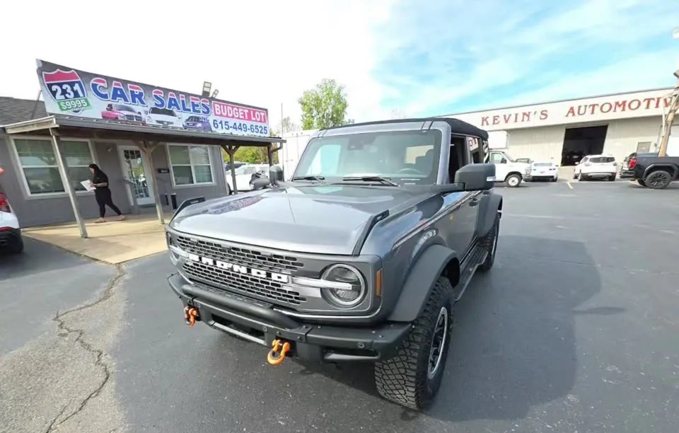 2023 FORD BRONCO BADLANDS ADVANCED - 1