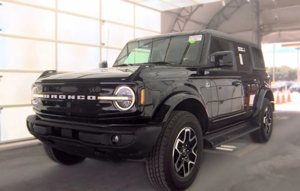 2025 FORD BRONCO OUTER BANKS - 1