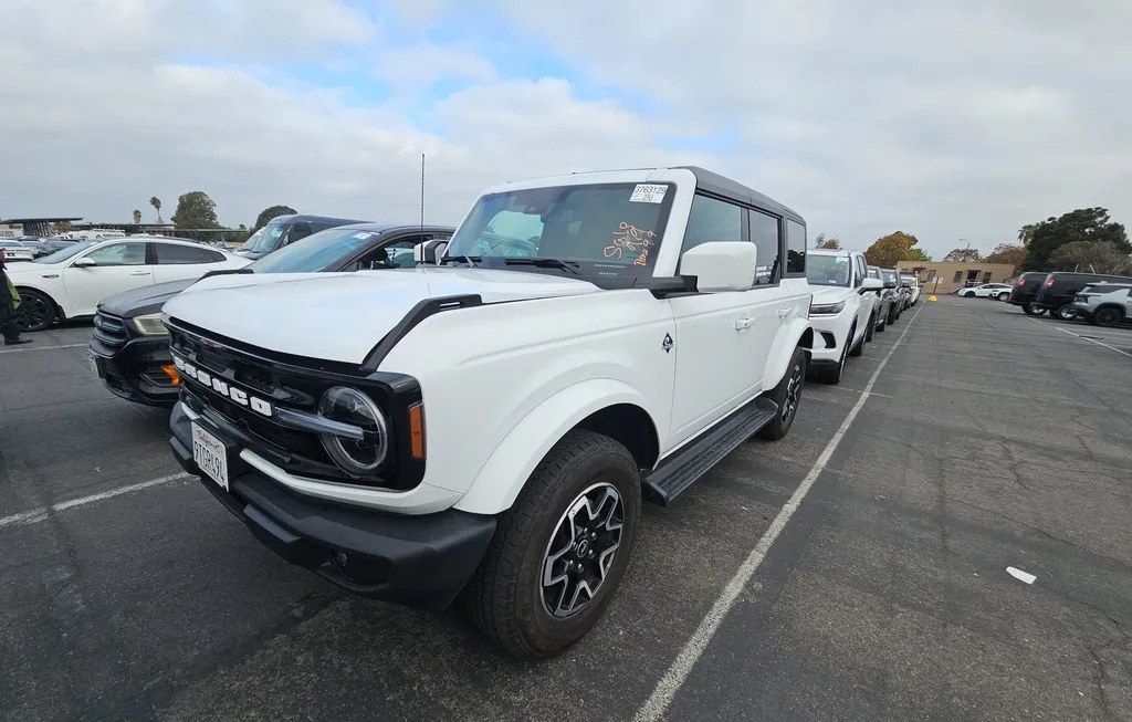 2025 FORD BRONCO OUTER BANKS - 1