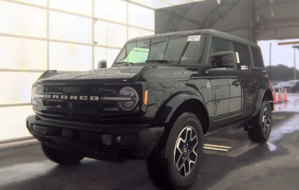 2025 FORD BRONCO OUTER BANKS - 1