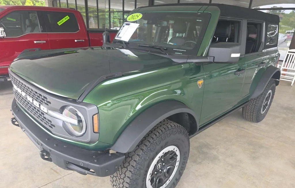 2025 FORD BRONCO BADLANDS ADVANCED - 1