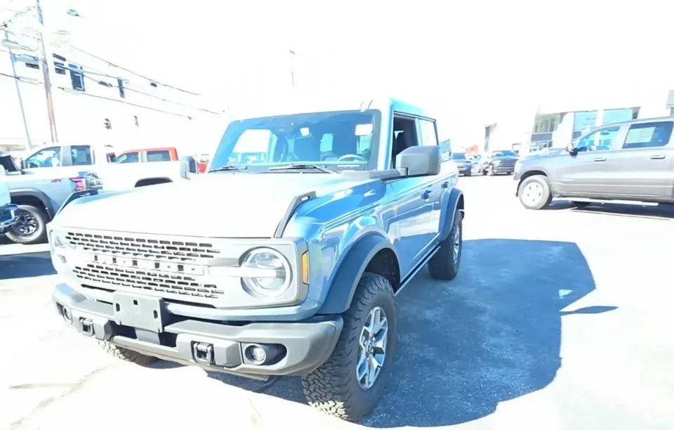 2025 FORD BRONCO BADLANDS ADVANCED - 1