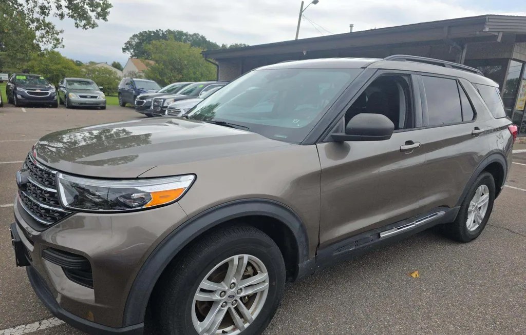 2021 FORD EXPLORER XLT - 1