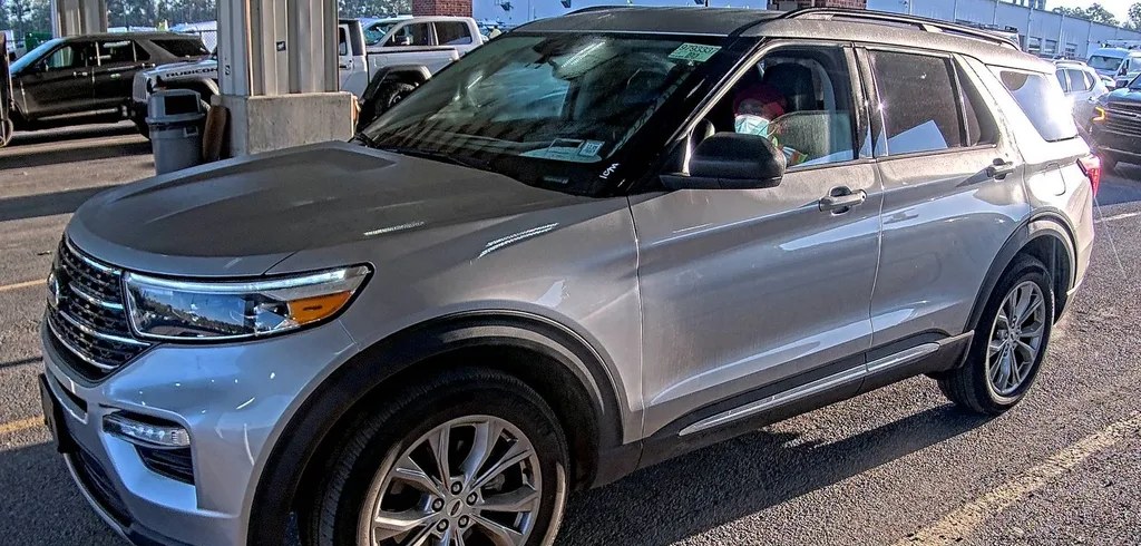 2023 FORD EXPLORER XLT - 1
