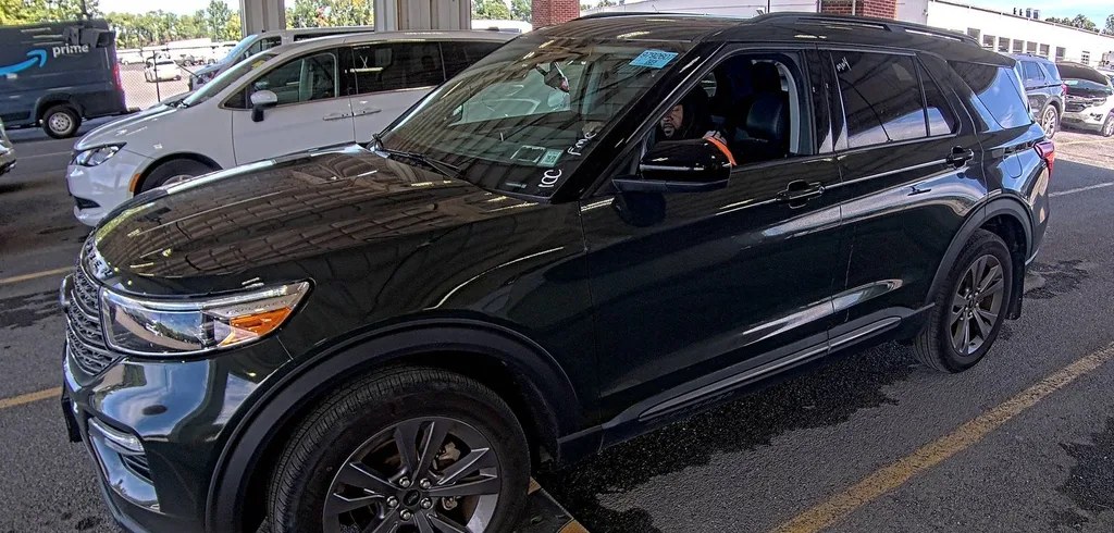 2023 FORD EXPLORER XLT - 1