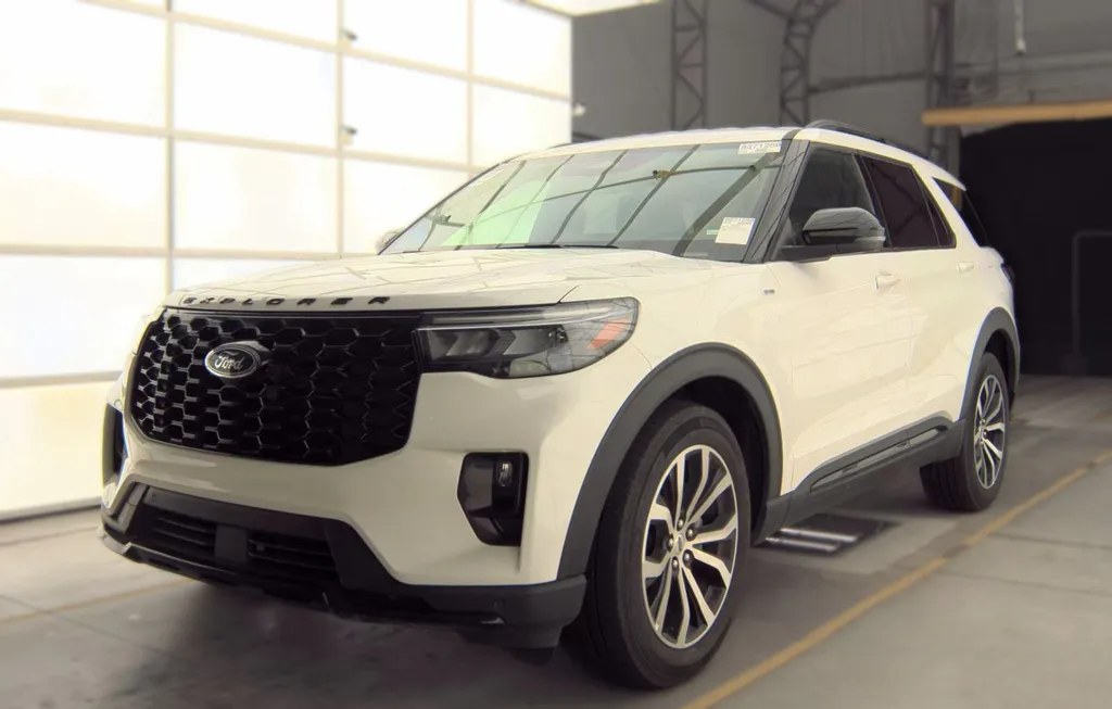 2025 FORD EXPLORER ST-LINE - 1