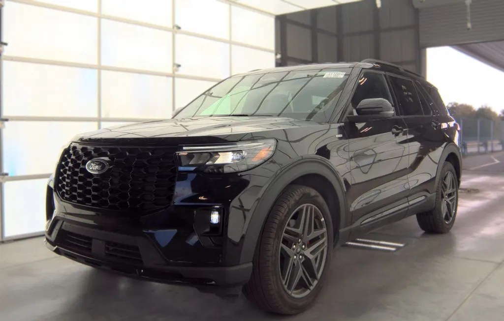 2025 FORD EXPLORER ST-LINE - 1